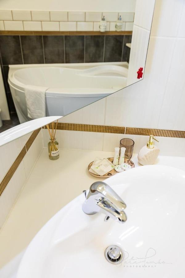 בודפשט Captain Buda Apartment מראה חיצוני תמונה